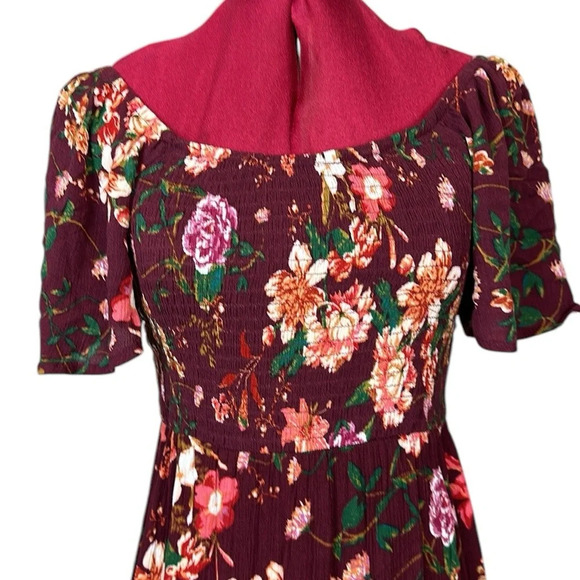 NWT Warehouse One high low bottom, crinkle rayon flutter sleeve dress - Picture 2 of 9